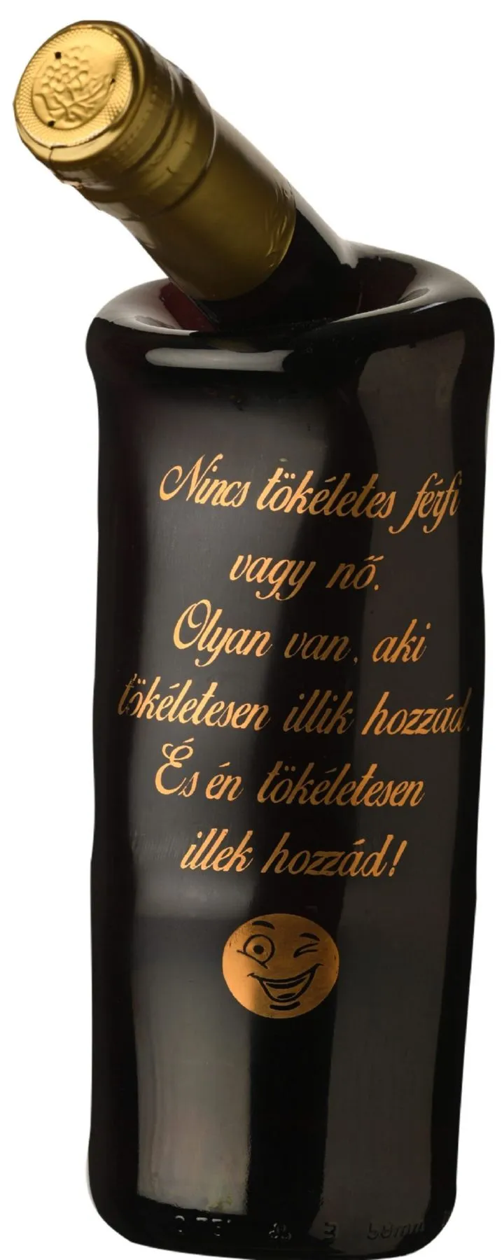Cabernet Sauvignon ferdenyakú palack "Nincs tökéletes férfi" felirattal
